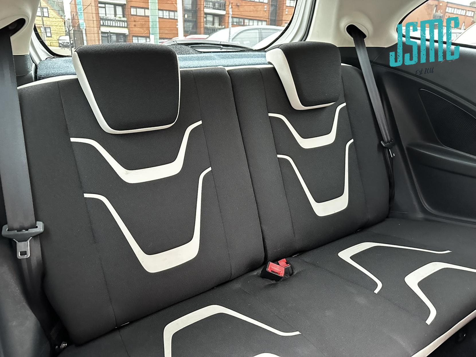 Ford Ka 1.2 Zetec White Edition Hatchback 3dr Petrol Manual Euro 6 (s/s) (69 ps)