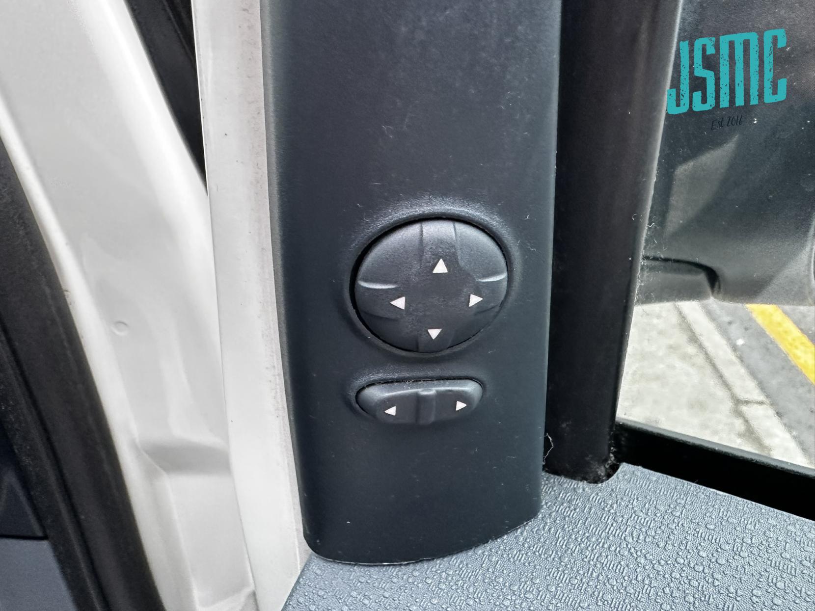 Ford Ka 1.2 Zetec White Edition Hatchback 3dr Petrol Manual Euro 6 (s/s) (69 ps)