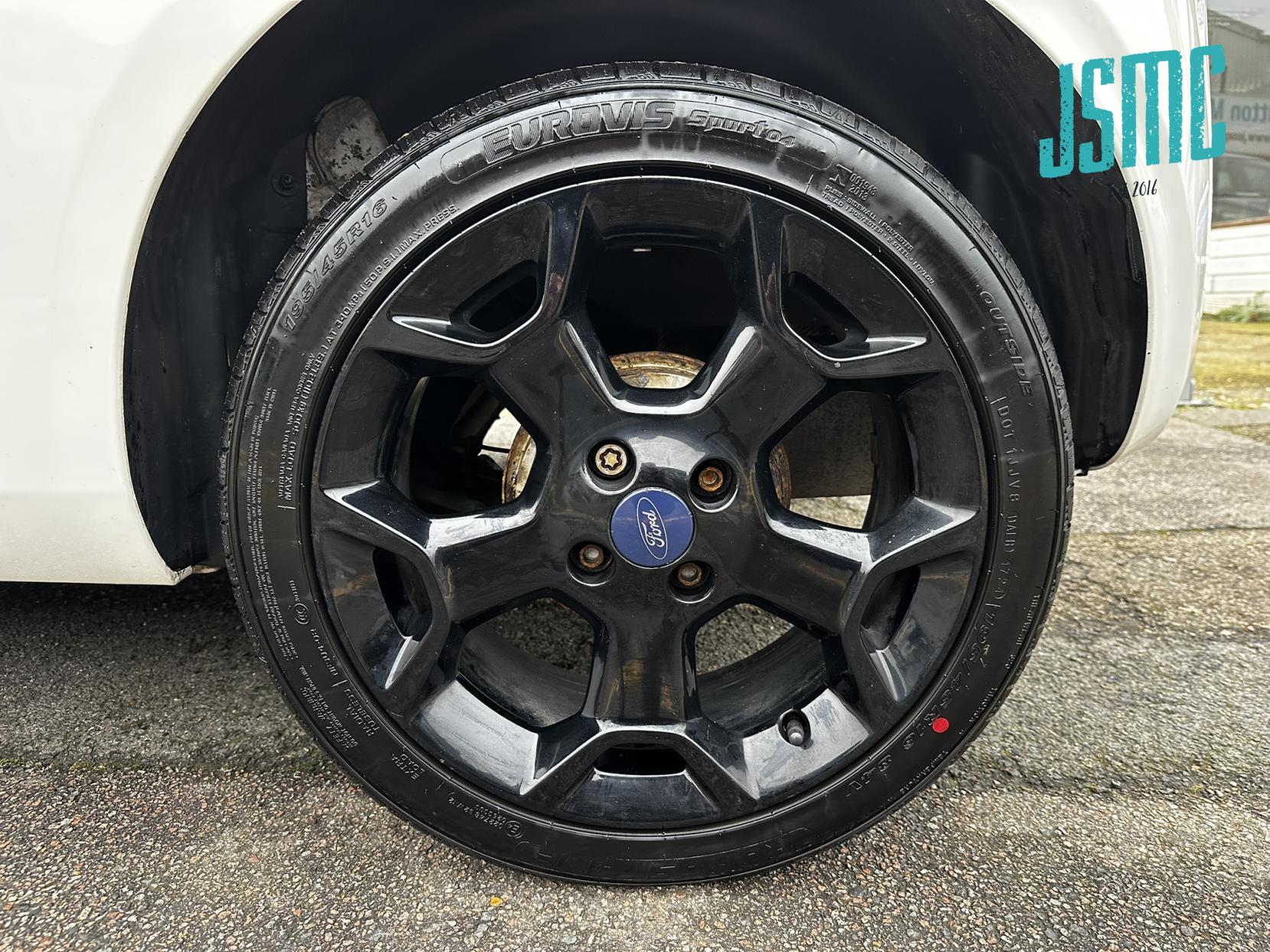 Ford Ka 1.2 Zetec White Edition Hatchback 3dr Petrol Manual Euro 6 (s/s) (69 ps)