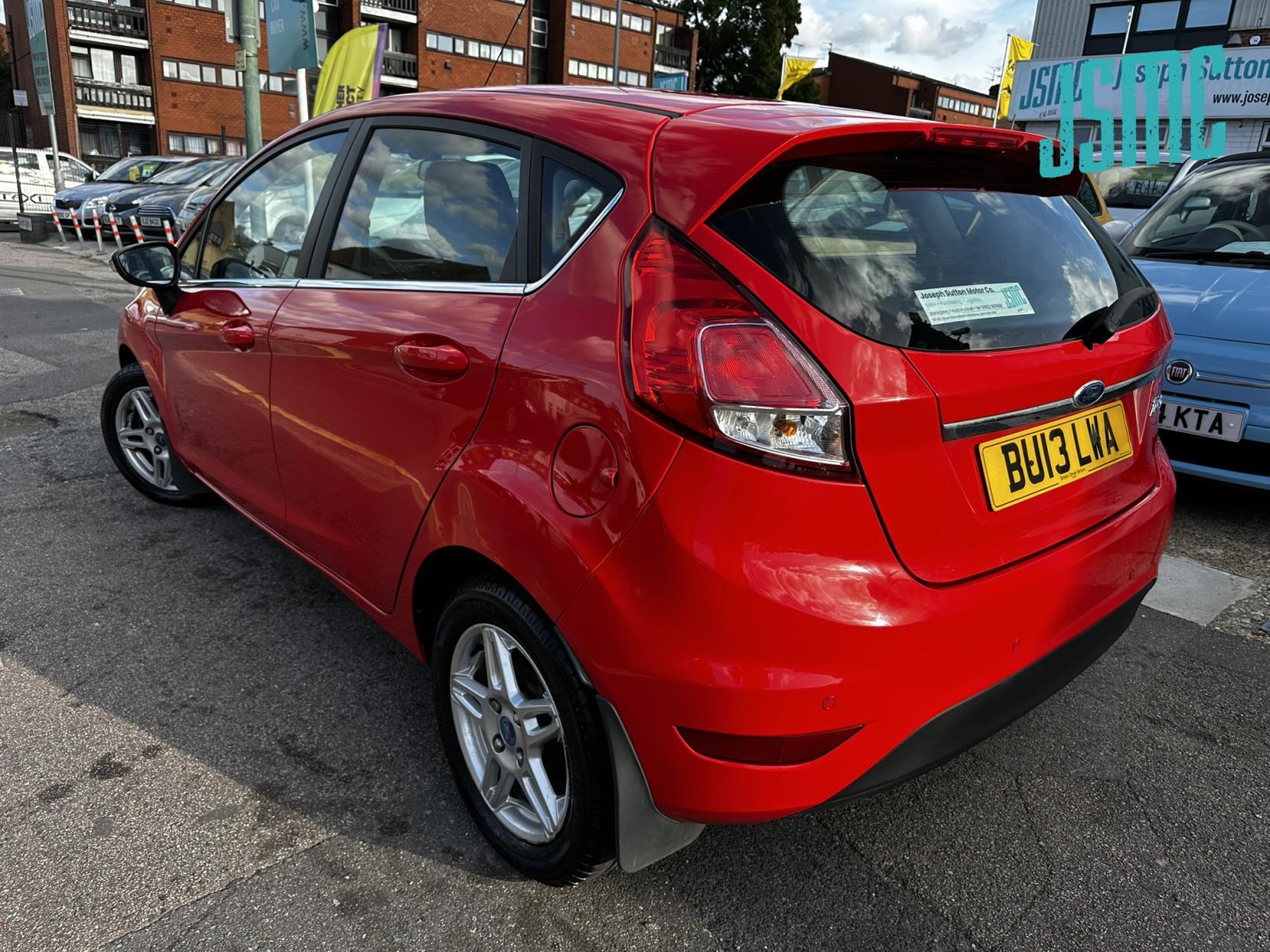 Ford Fiesta 1.25 Zetec Hatchback 5dr Petrol Manual Euro 5 (82 ps)