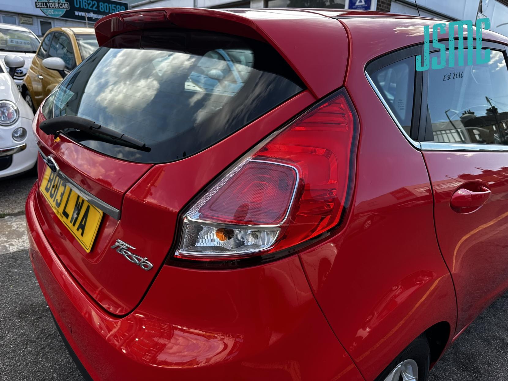 Ford Fiesta 1.25 Zetec Hatchback 5dr Petrol Manual Euro 5 (82 ps)
