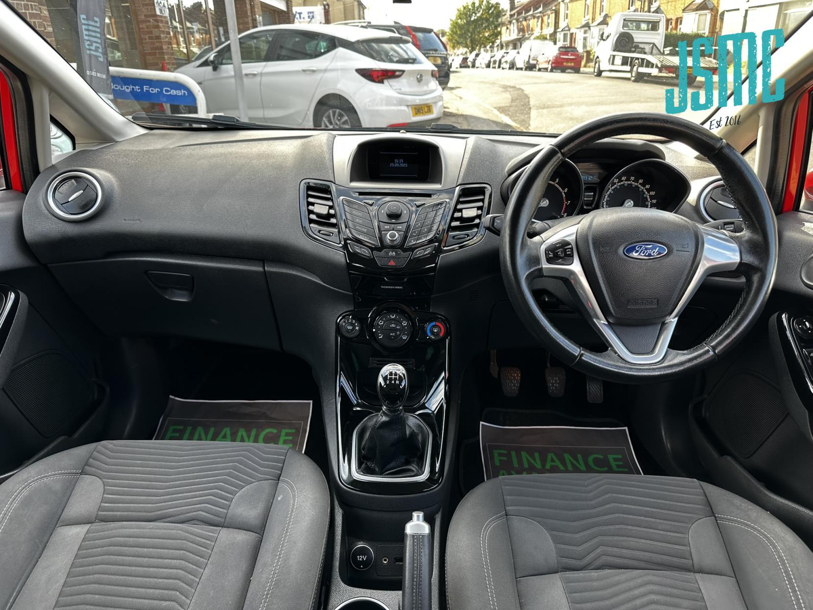 Ford Fiesta 1.25 Zetec Hatchback 5dr Petrol Manual Euro 5 (82 ps)