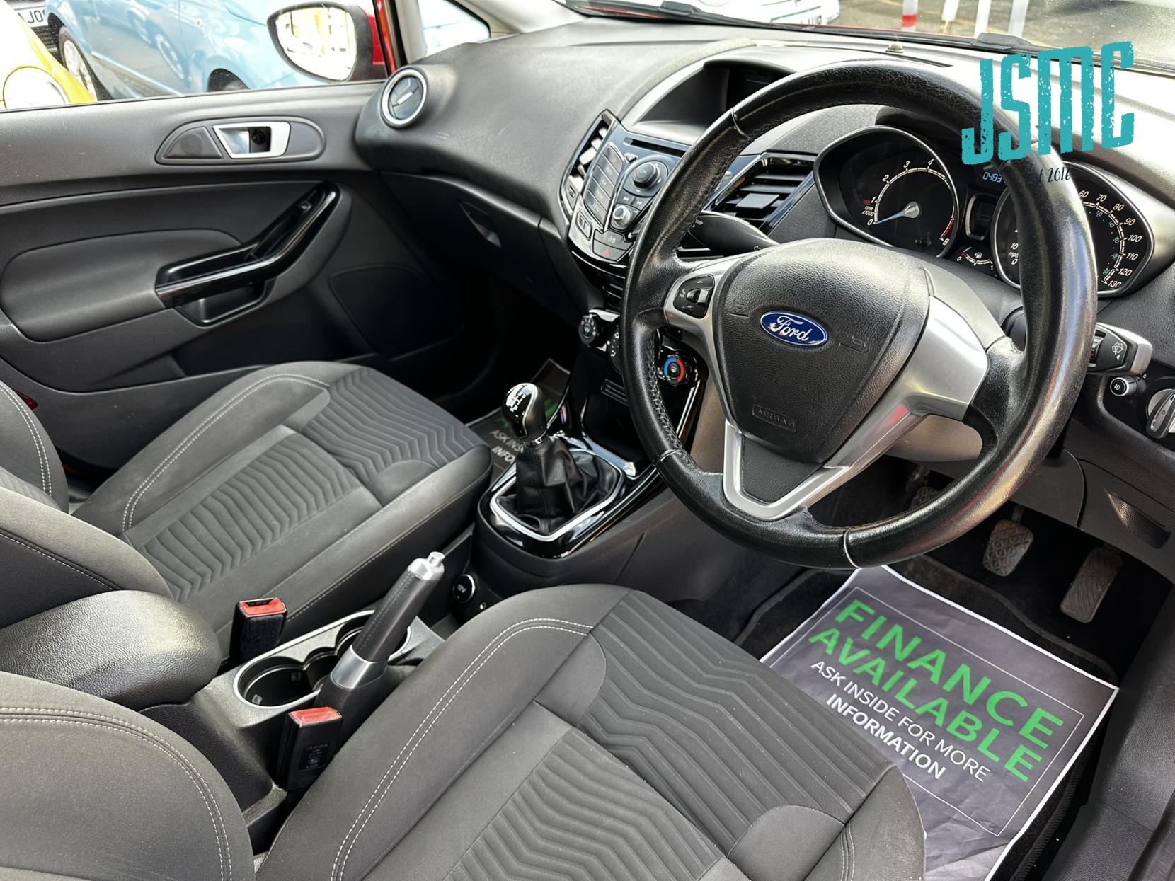 Ford Fiesta 1.25 Zetec Hatchback 5dr Petrol Manual Euro 5 (82 ps)