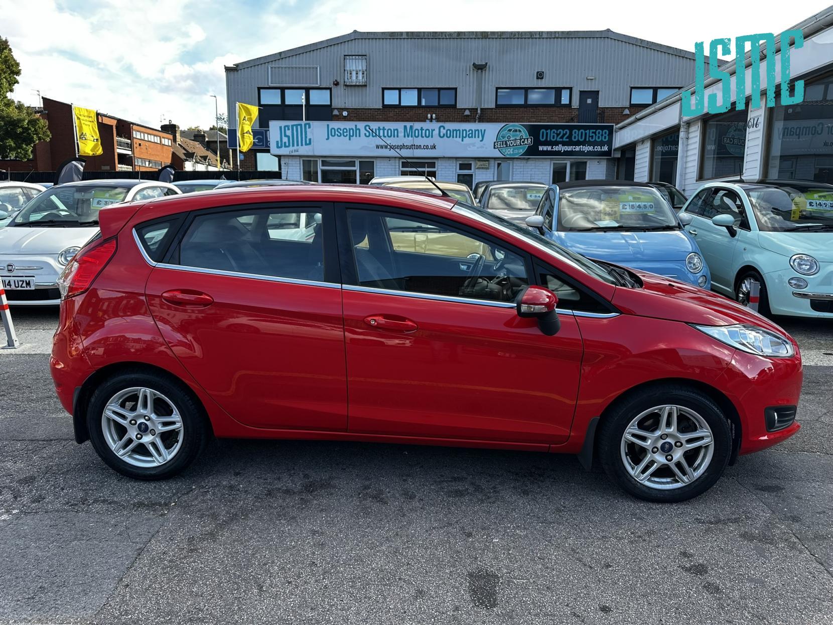Ford Fiesta 1.25 Zetec Hatchback 5dr Petrol Manual Euro 5 (82 ps)