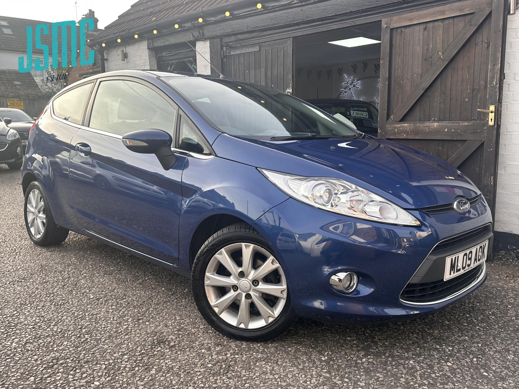 Ford Fiesta 1.25 Zetec Hatchback 3dr Petrol Manual (133 g/km, 81 bhp)