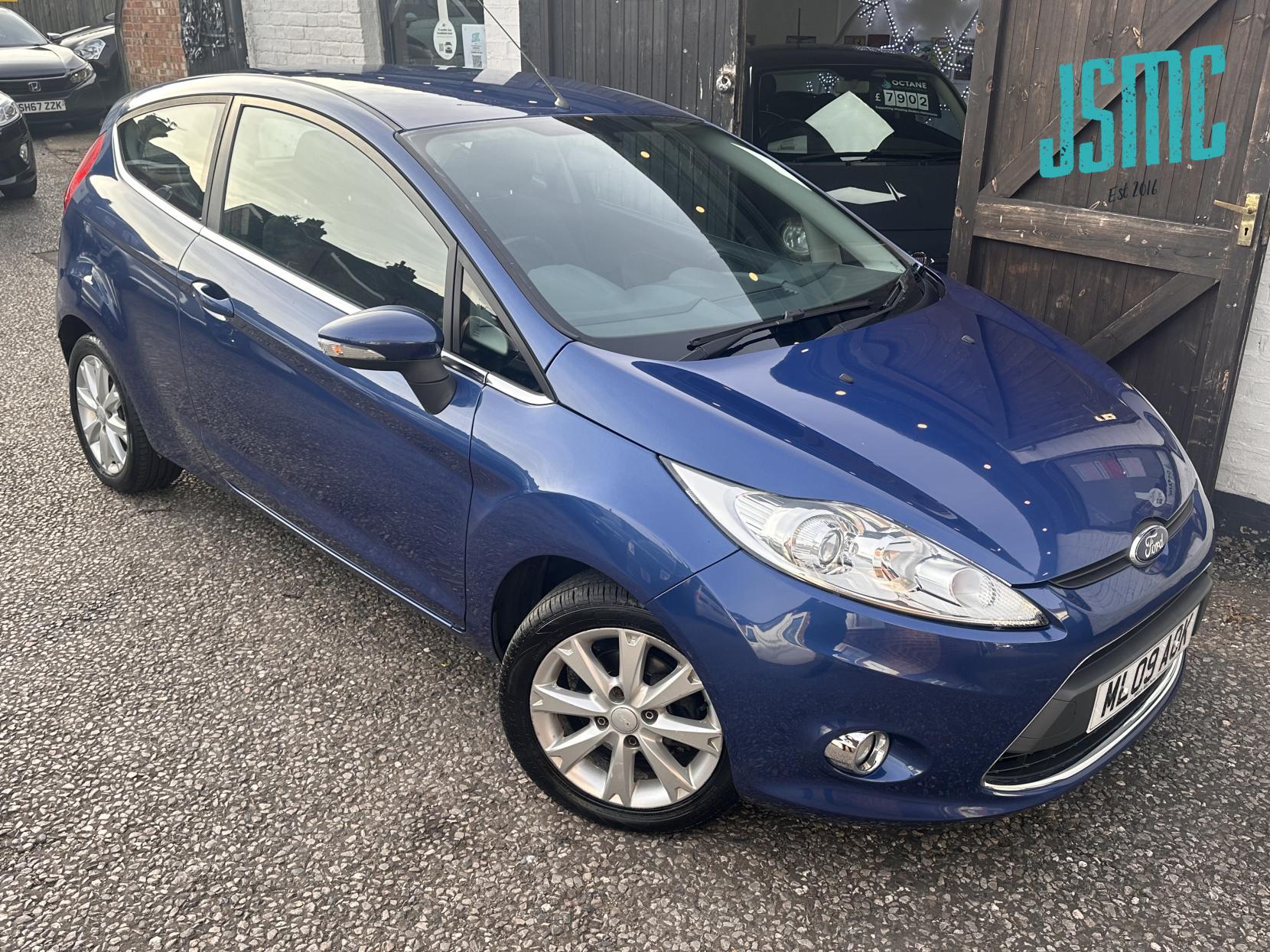 Ford Fiesta 1.25 Zetec Hatchback 3dr Petrol Manual (133 g/km, 81 bhp)