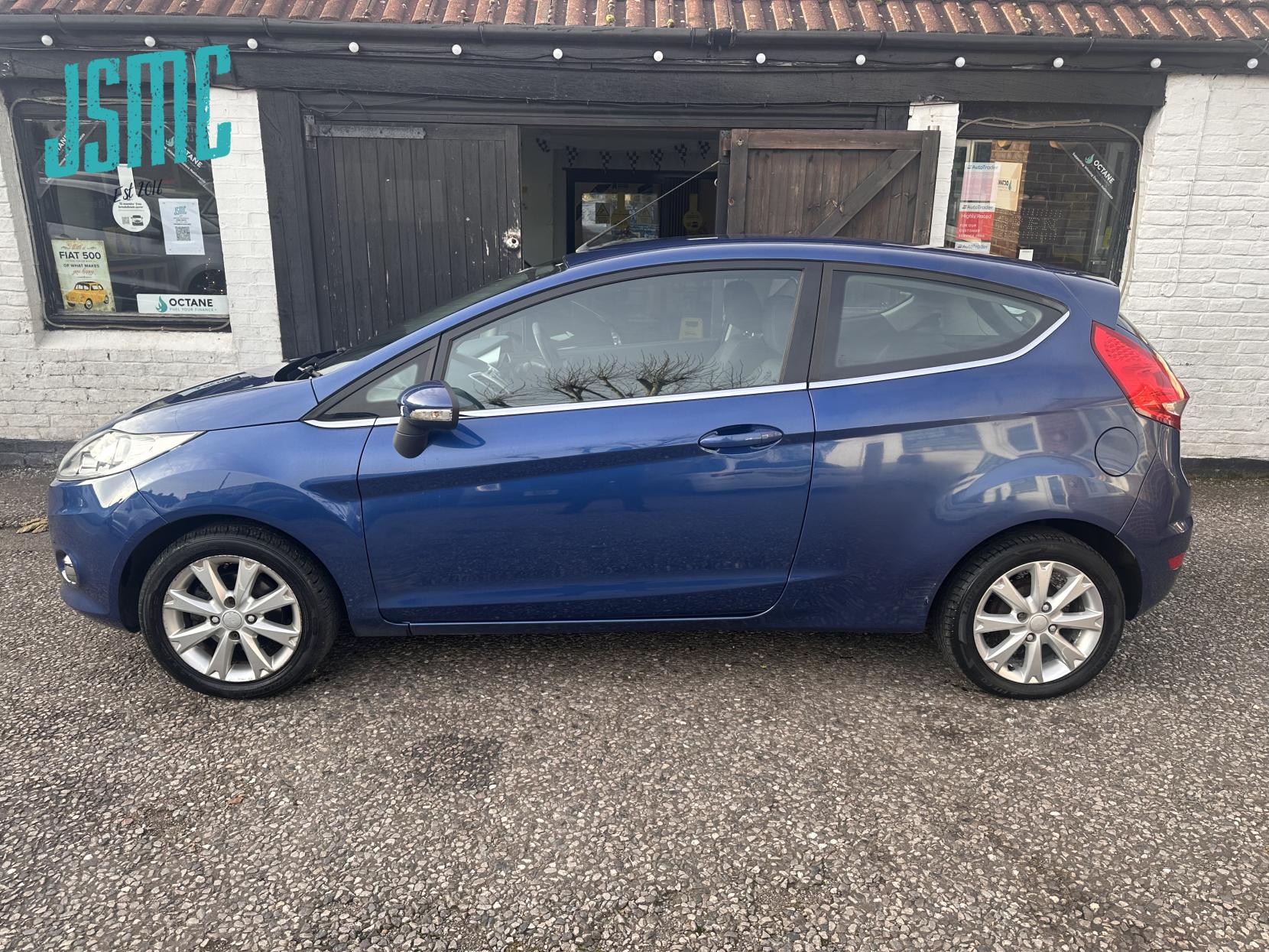 Ford Fiesta 1.25 Zetec Hatchback 3dr Petrol Manual (133 g/km, 81 bhp)