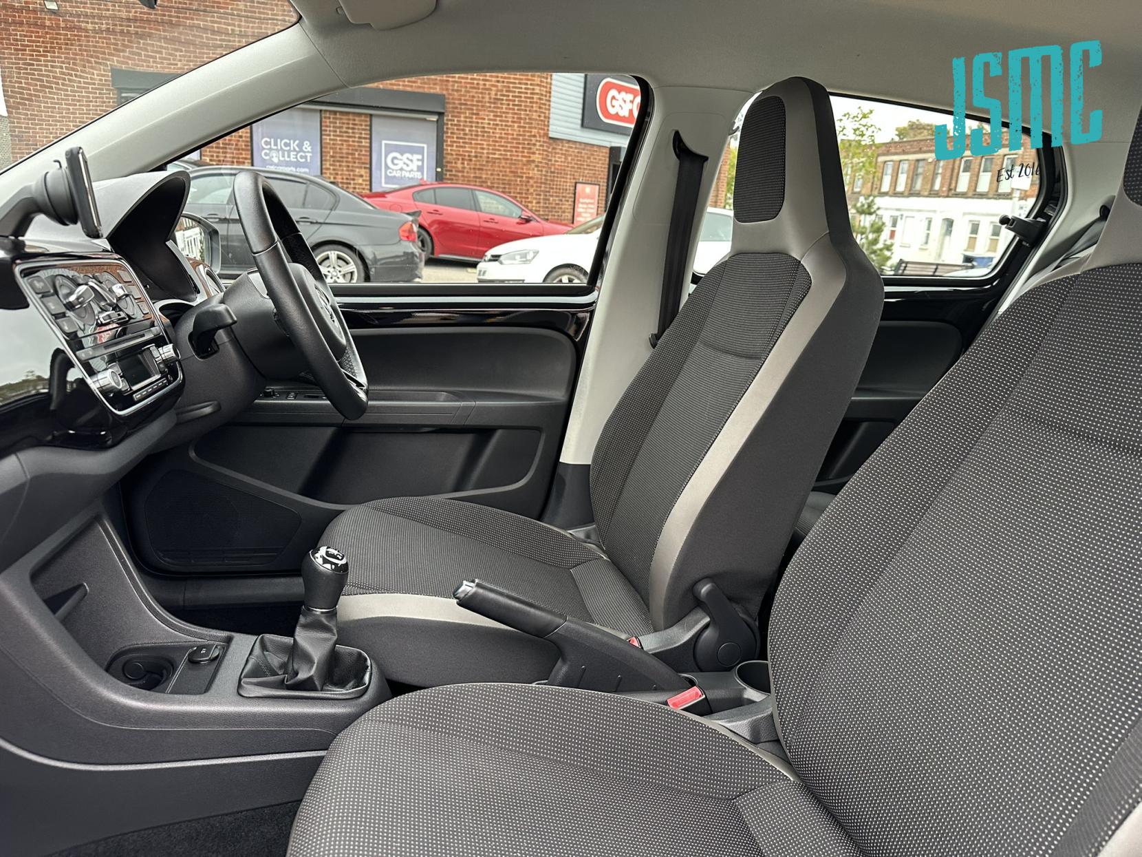 Volkswagen up! 1.0 BlueMotion Tech High up! Hatchback 5dr Petrol Manual Euro 5 (s/s) (75 ps)