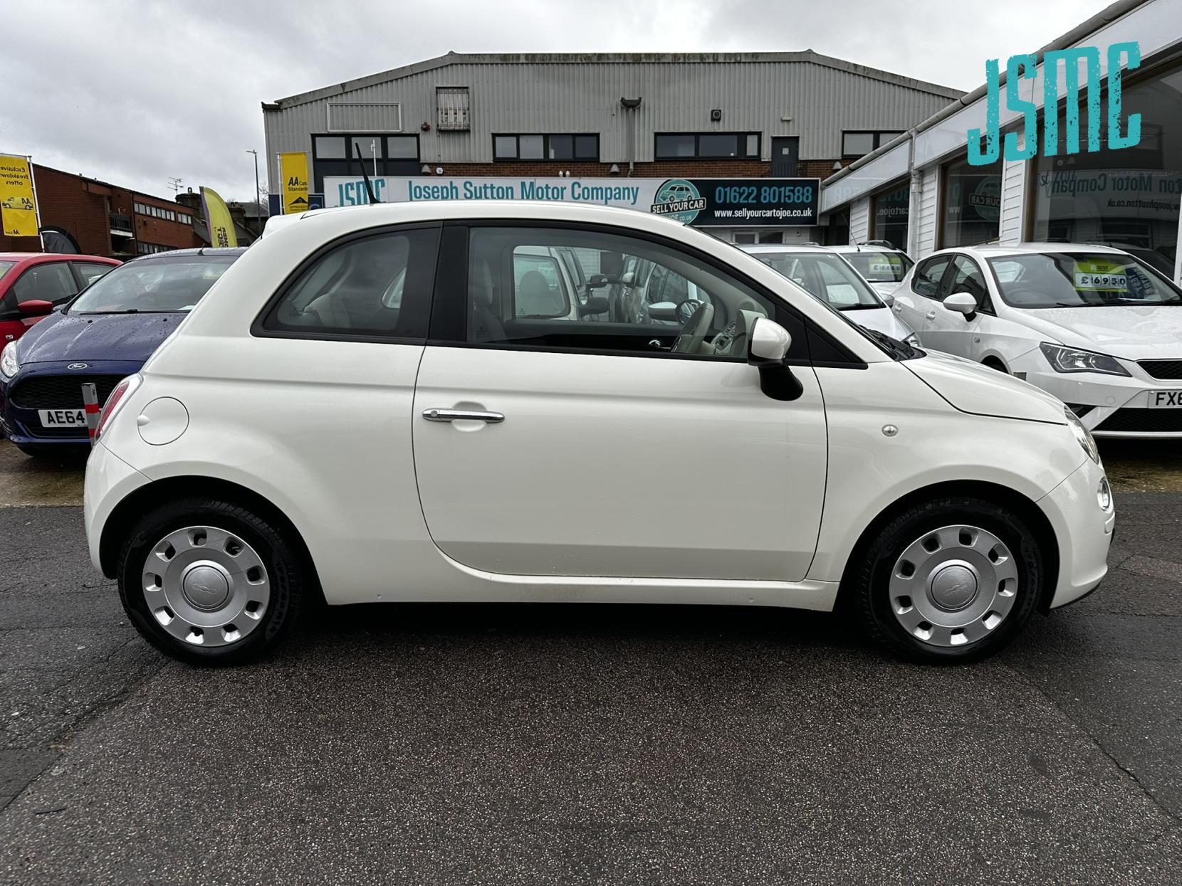 Fiat 500 0.9 TwinAir Pop Hatchback 3dr Petrol Dualogic Euro 5 (s/s) (85 bhp)