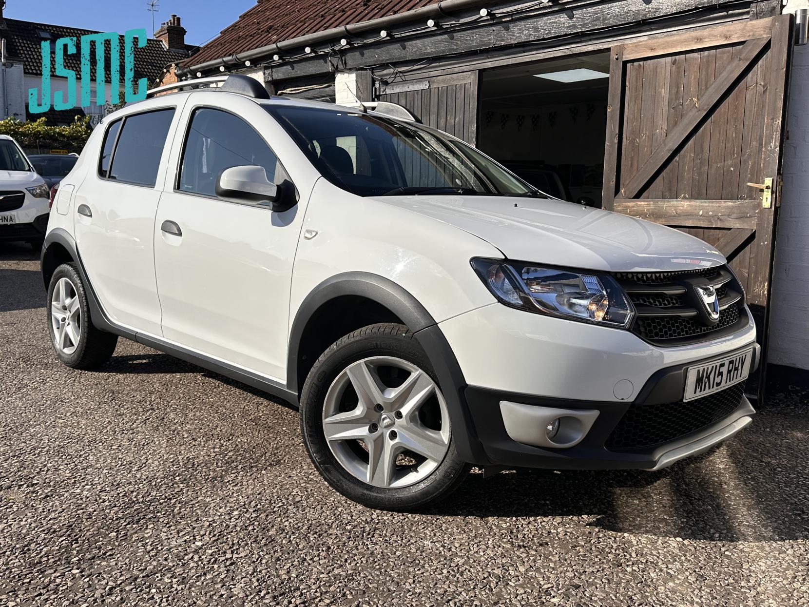 Dacia Sandero Stepway 0.9 TCe Ambiance Hatchback 5dr Petrol Manual Euro 5 (90 ps)