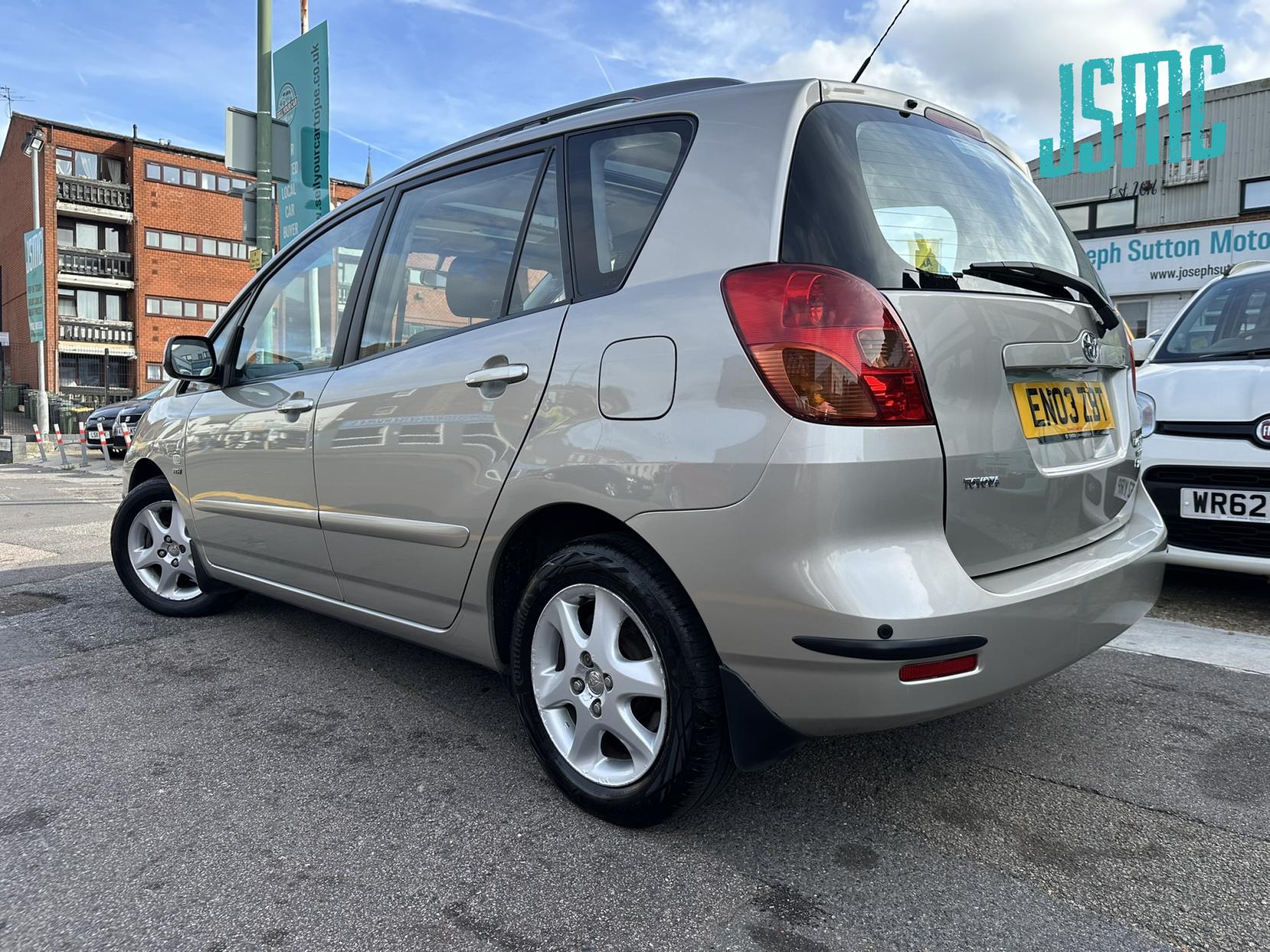 Toyota Corolla Verso 1.8 VVT-i T Spirit MPV 5dr Petrol Automatic (195 g/km, 133 bhp)
