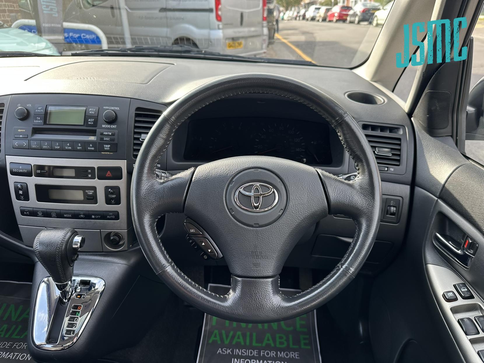 Toyota Corolla Verso 1.8 VVT-i T Spirit MPV 5dr Petrol Automatic (195 g/km, 133 bhp)
