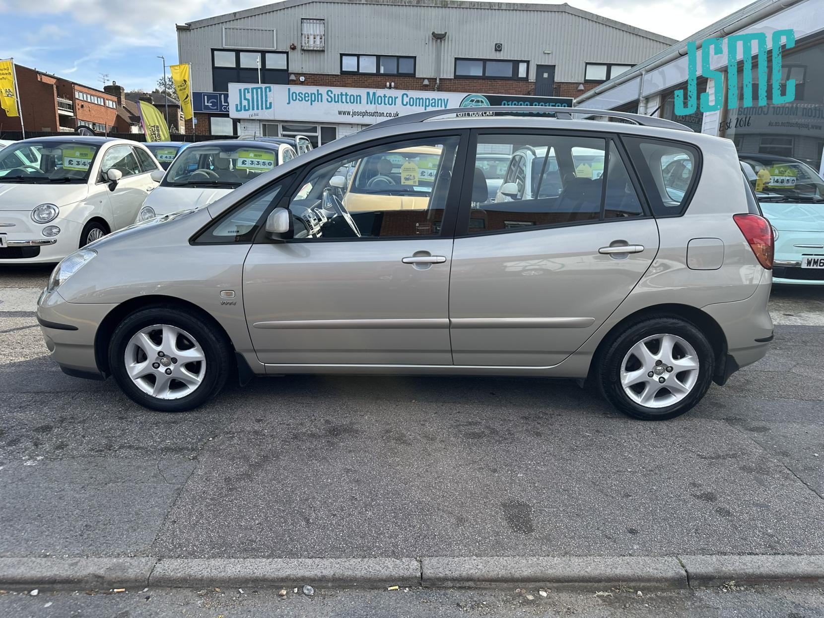 Toyota Corolla Verso 1.8 VVT-i T Spirit MPV 5dr Petrol Automatic (195 g/km, 133 bhp)
