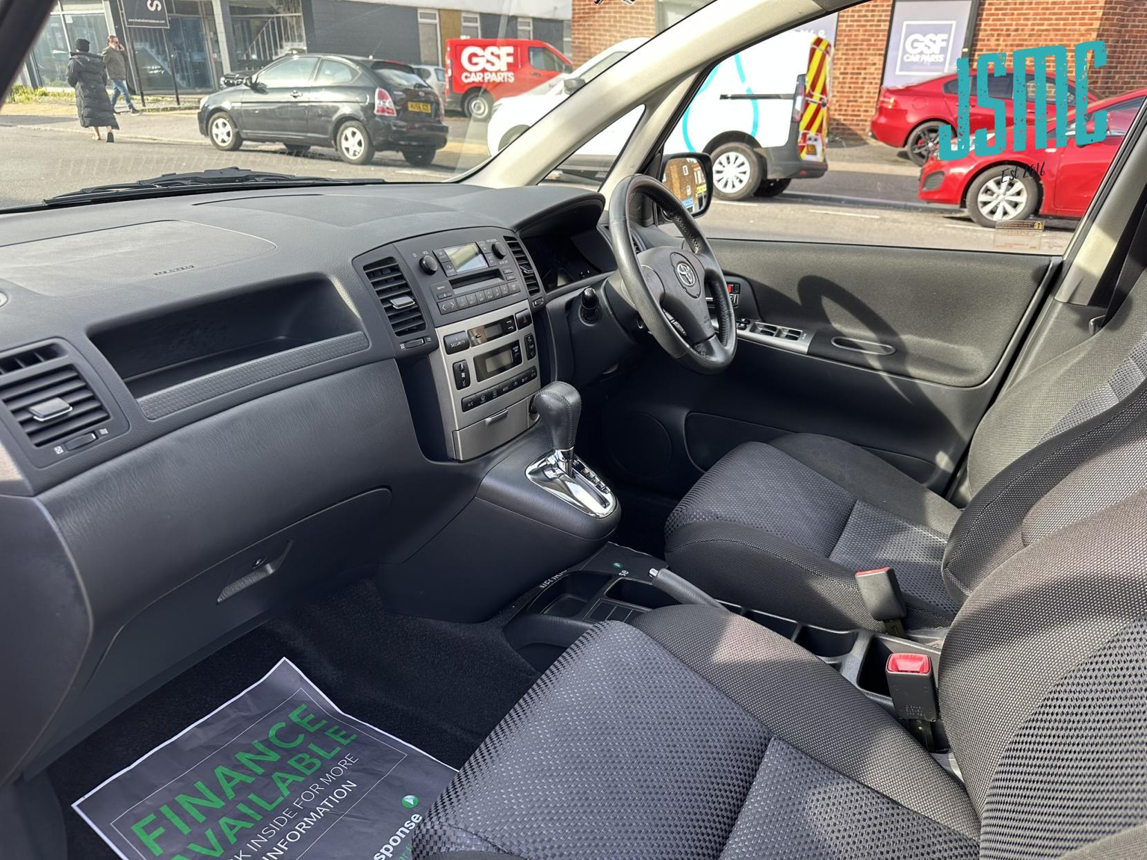 Toyota Corolla Verso 1.8 VVT-i T Spirit MPV 5dr Petrol Automatic (195 g/km, 133 bhp)