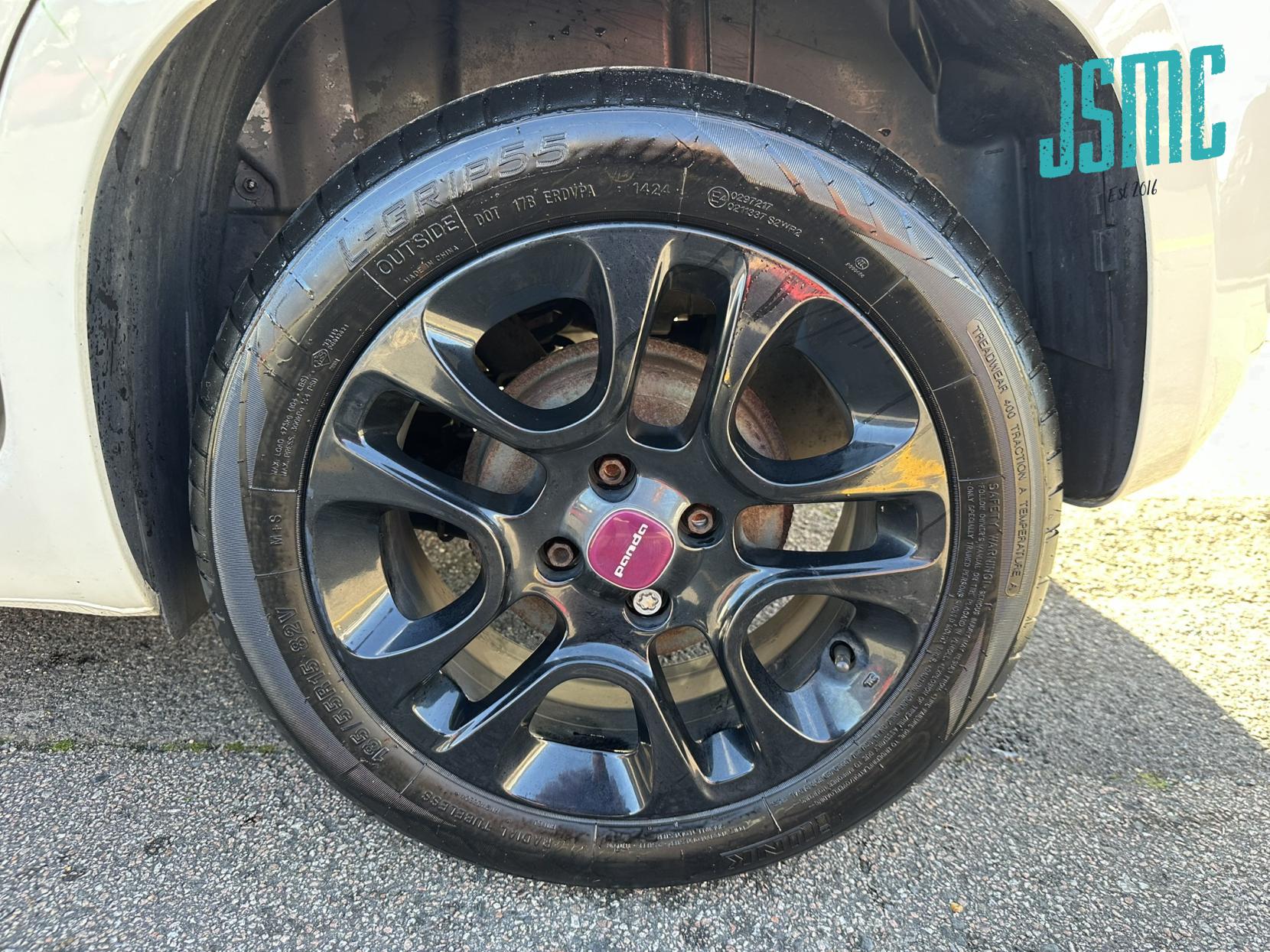 Fiat Panda 1.2 Lounge Hatchback 5dr Petrol Manual Euro 5 (69 bhp)