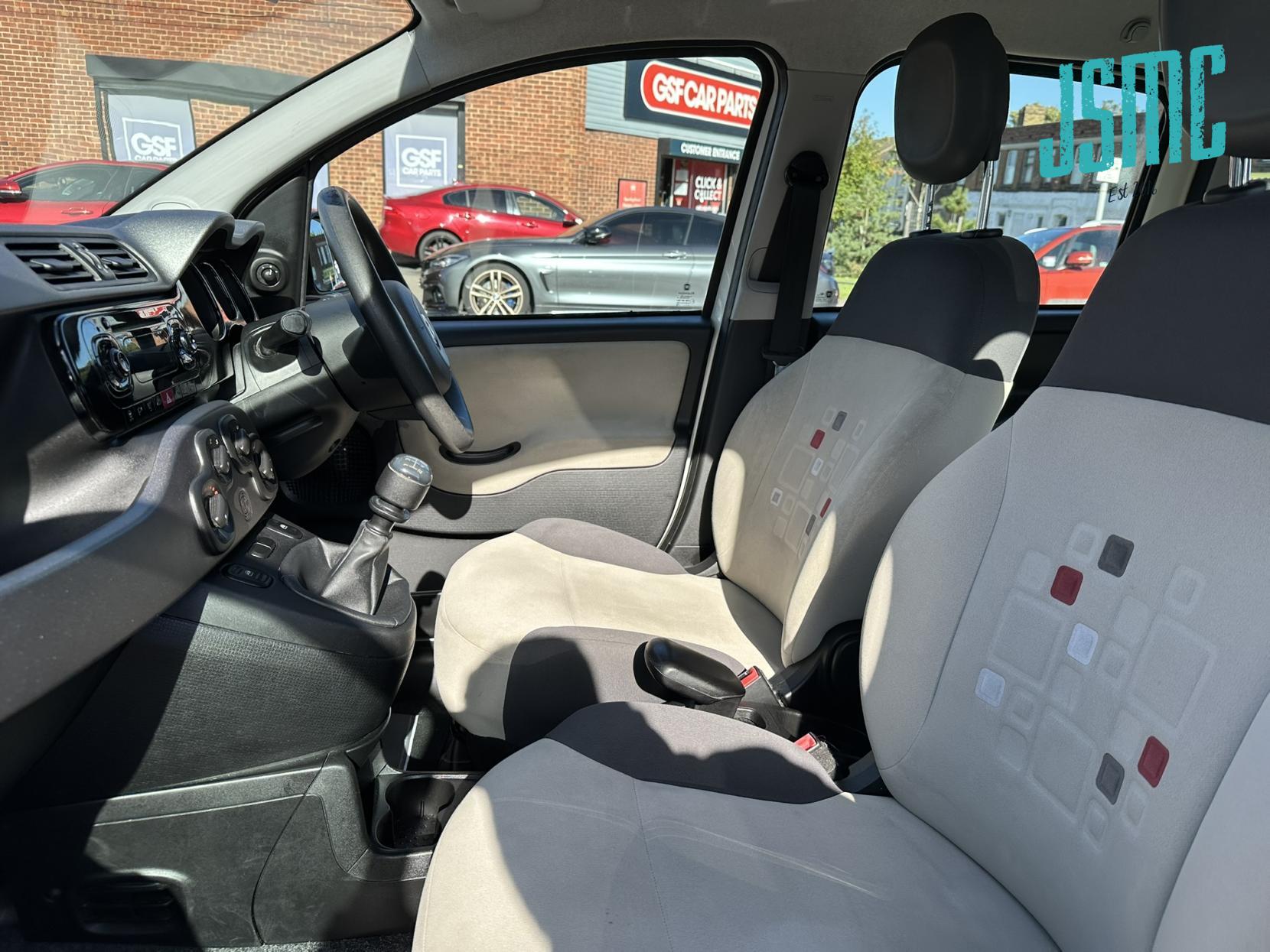 Fiat Panda 1.2 Lounge Hatchback 5dr Petrol Manual Euro 5 (69 bhp)