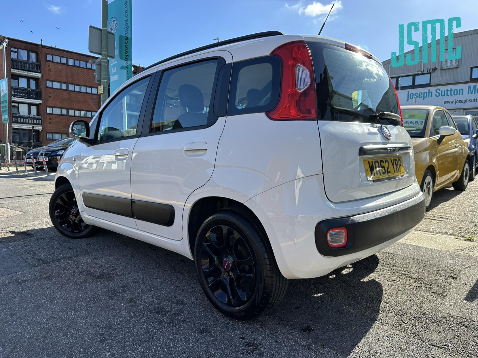 Fiat Panda 1.2 Lounge Hatchback 5dr Petrol Manual Euro 5 (69 bhp)