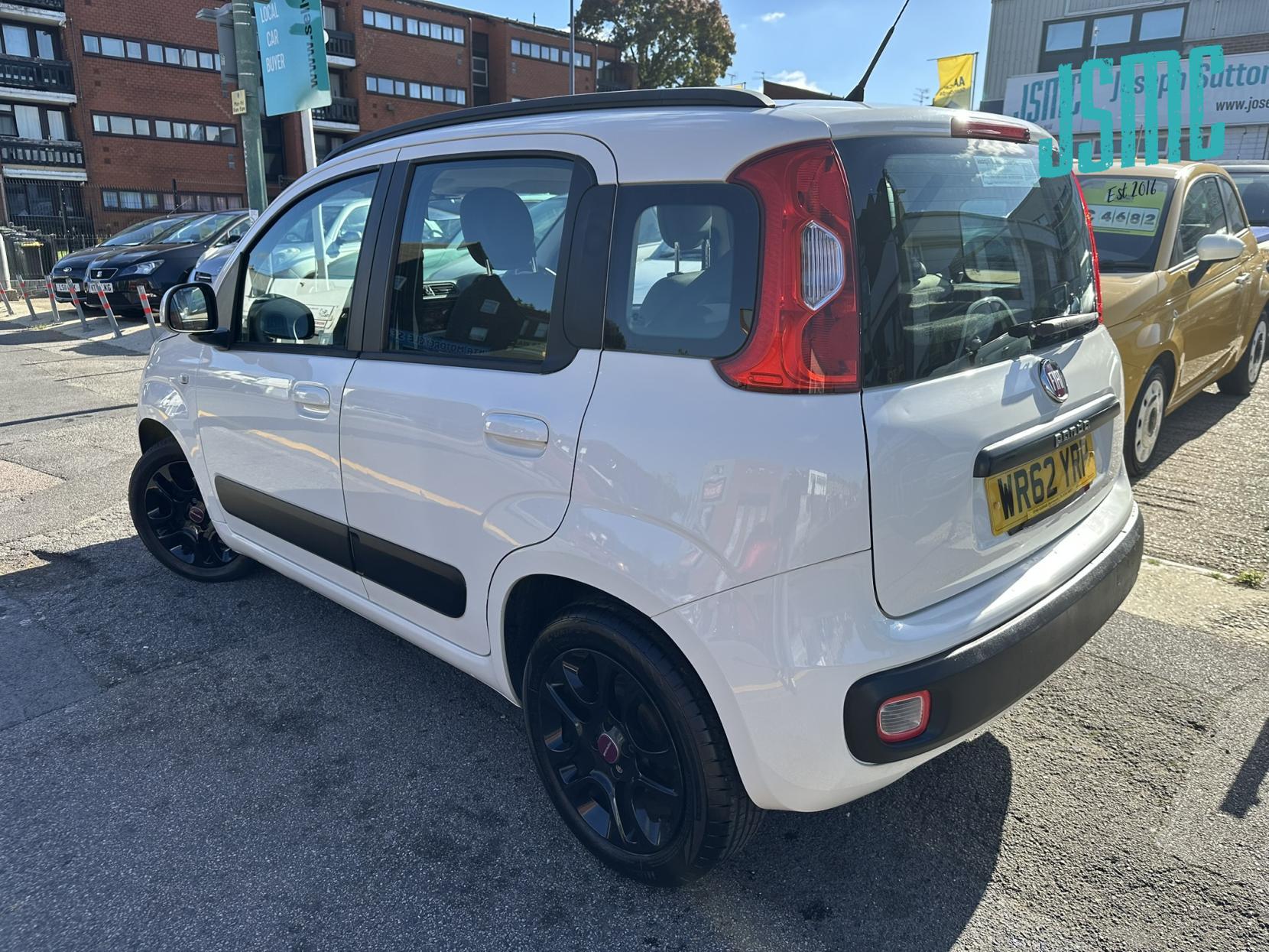Fiat Panda 1.2 Lounge Hatchback 5dr Petrol Manual Euro 5 (69 bhp)