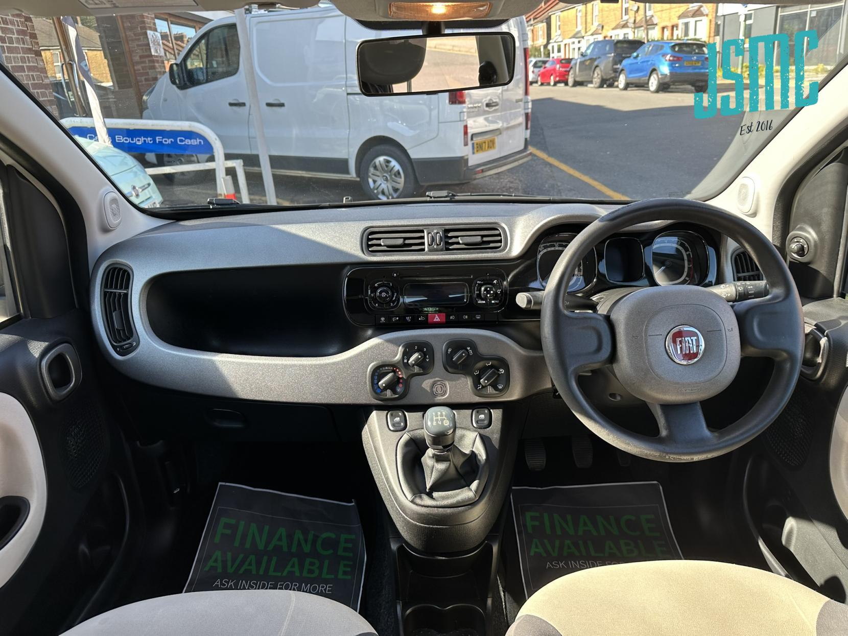 Fiat Panda 1.2 Lounge Hatchback 5dr Petrol Manual Euro 5 (69 bhp)