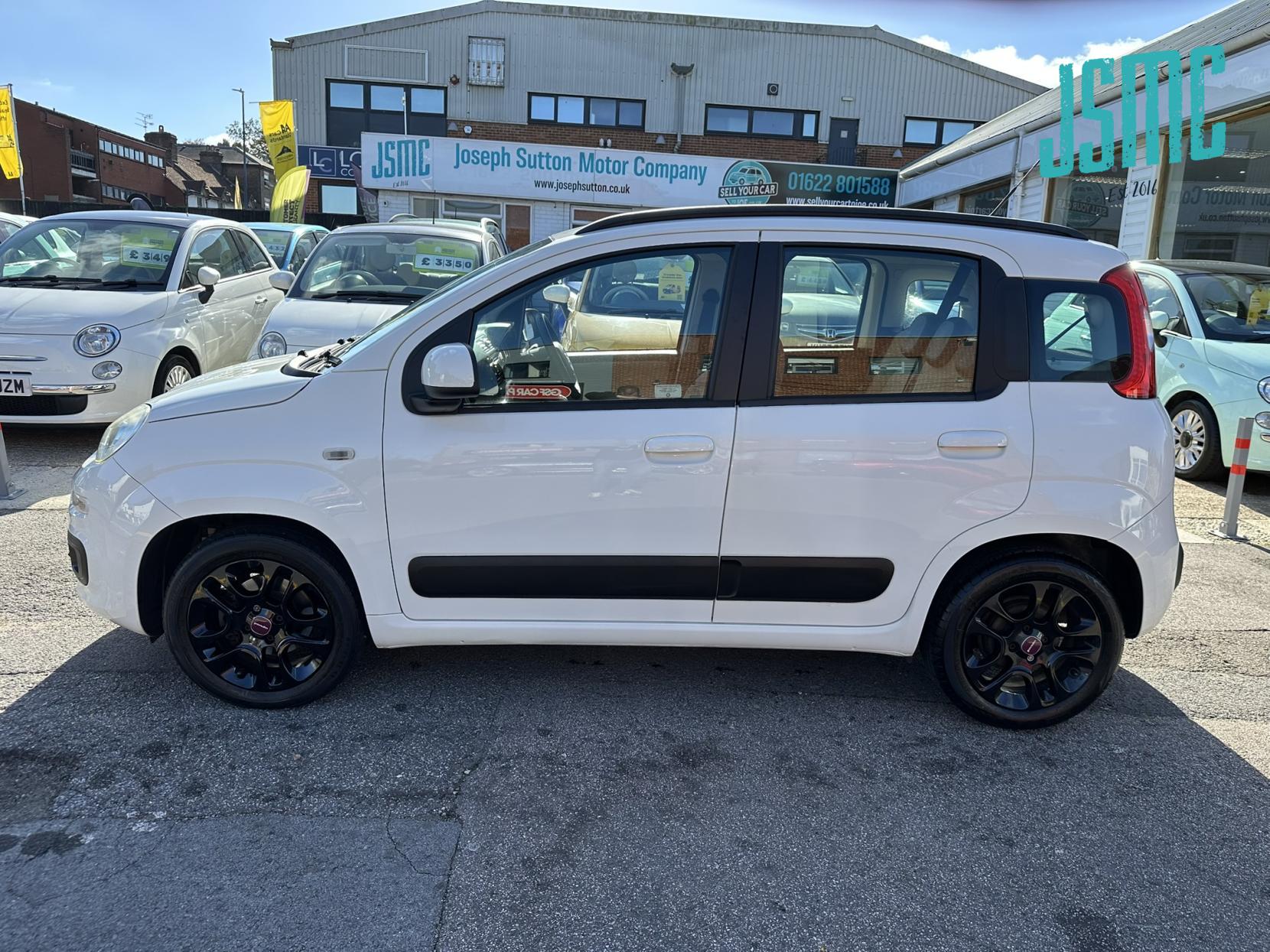 Fiat Panda 1.2 Lounge Hatchback 5dr Petrol Manual Euro 5 (69 bhp)