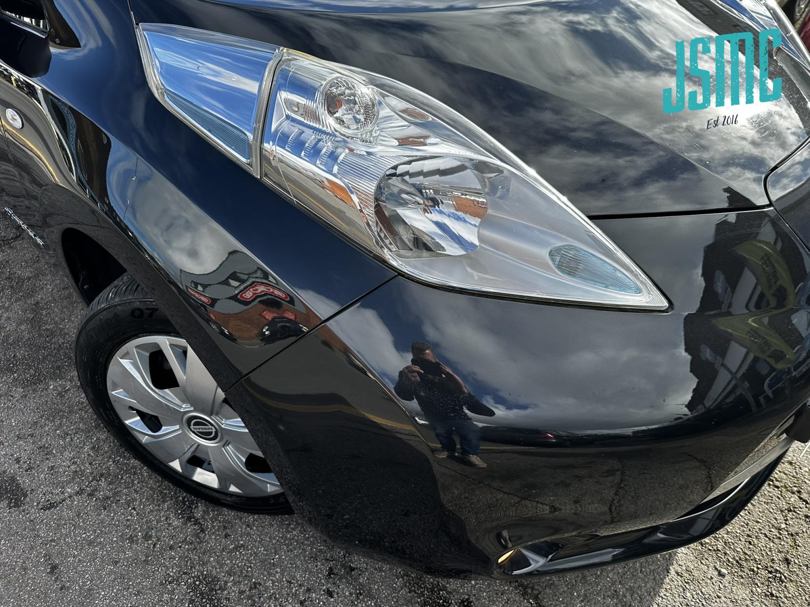 Nissan Leaf 24kWh Visia Hatchback 5dr Electric Auto (107 bhp)