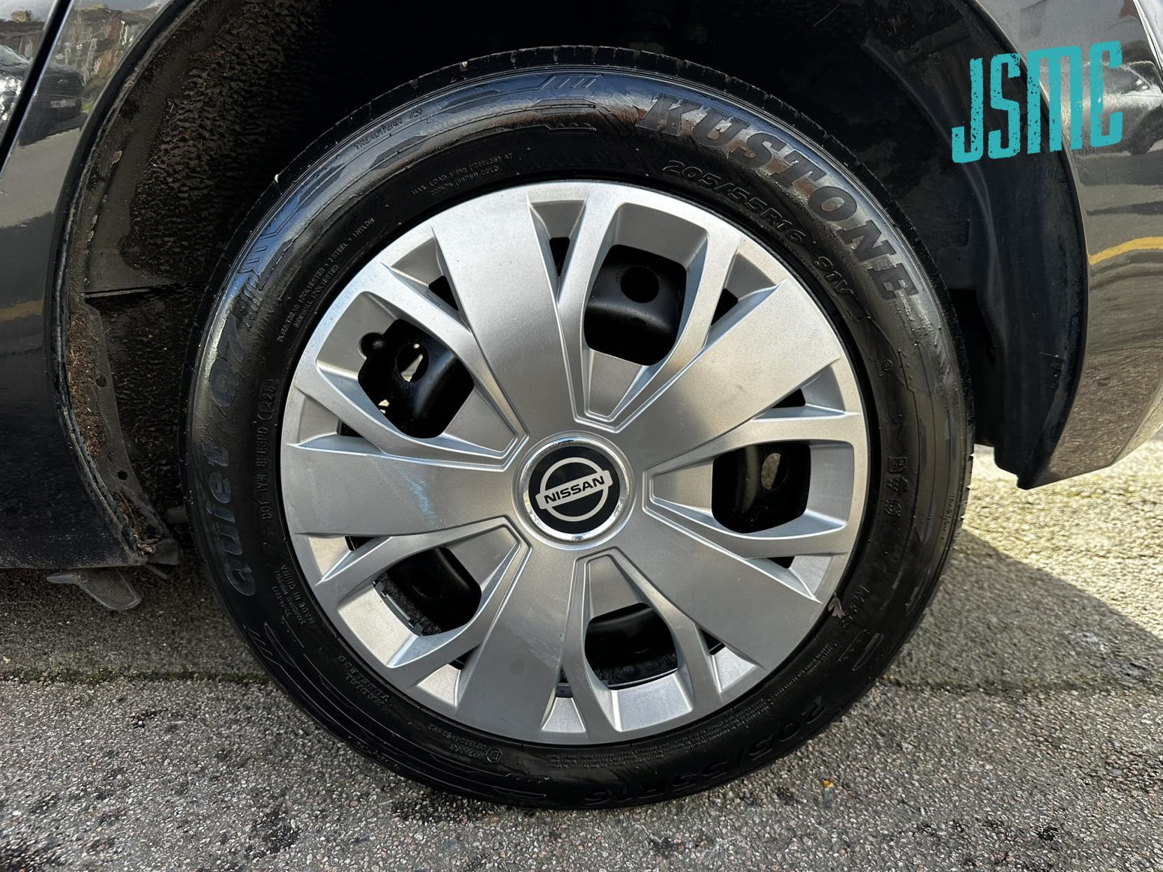 Nissan Leaf 24kWh Visia Hatchback 5dr Electric Auto (107 bhp)