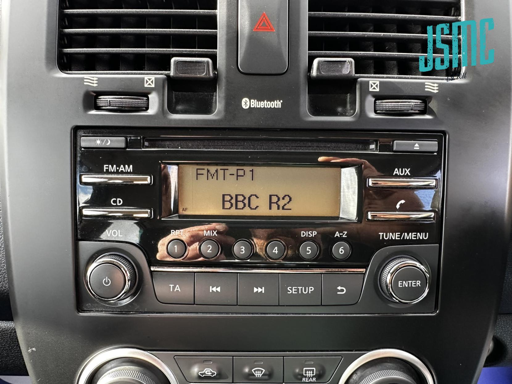 Nissan Leaf 24kWh Visia Hatchback 5dr Electric Auto (107 bhp)