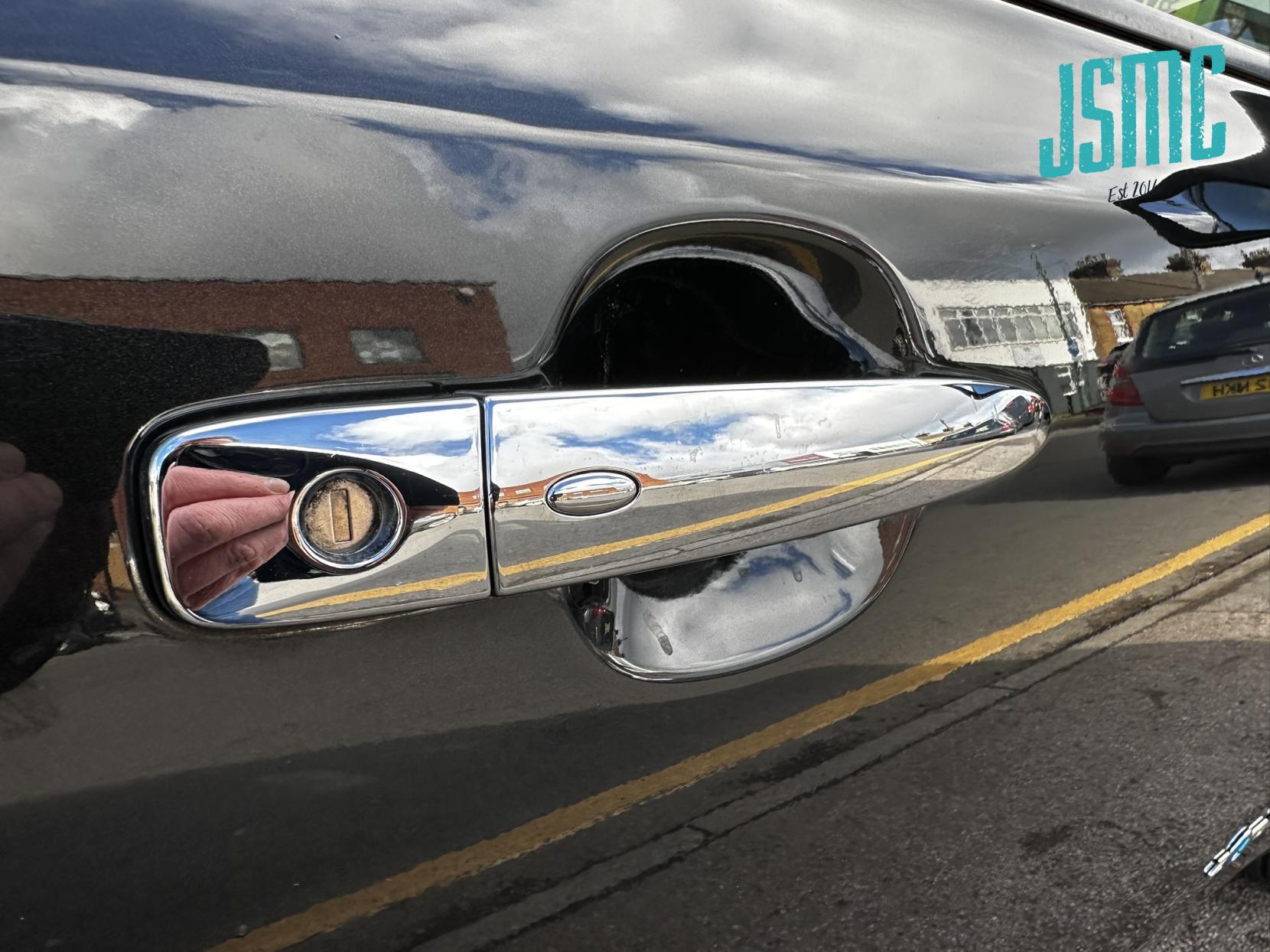 Nissan Leaf 24kWh Visia Hatchback 5dr Electric Auto (107 bhp)