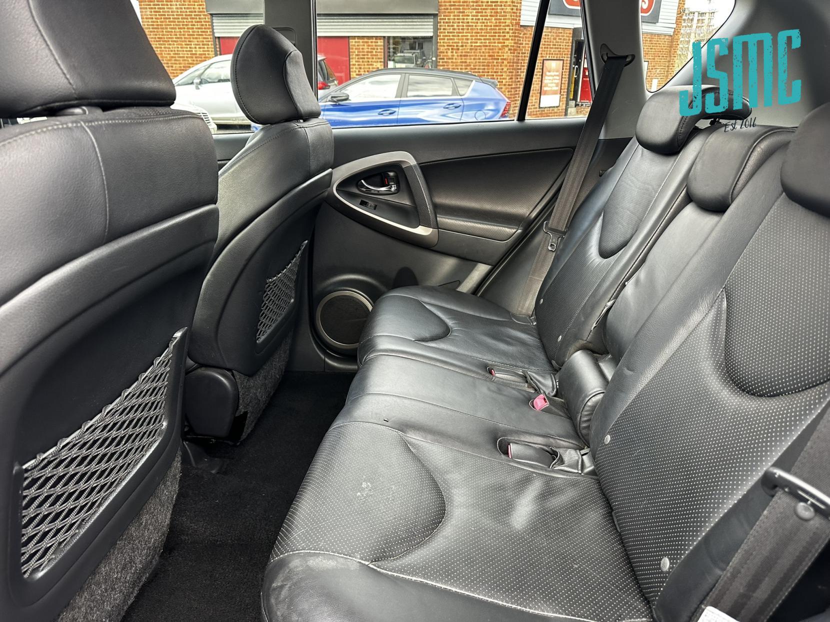 Toyota RAV4 2.0 XT5 SUV 5dr Petrol Manual 4WD (209 g/km, 150 bhp)