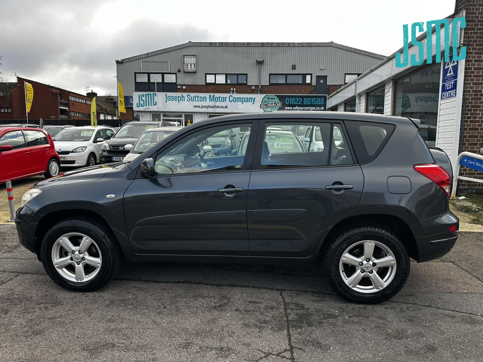 Toyota RAV4 2.0 XT5 SUV 5dr Petrol Manual 4WD (209 g/km, 150 bhp)