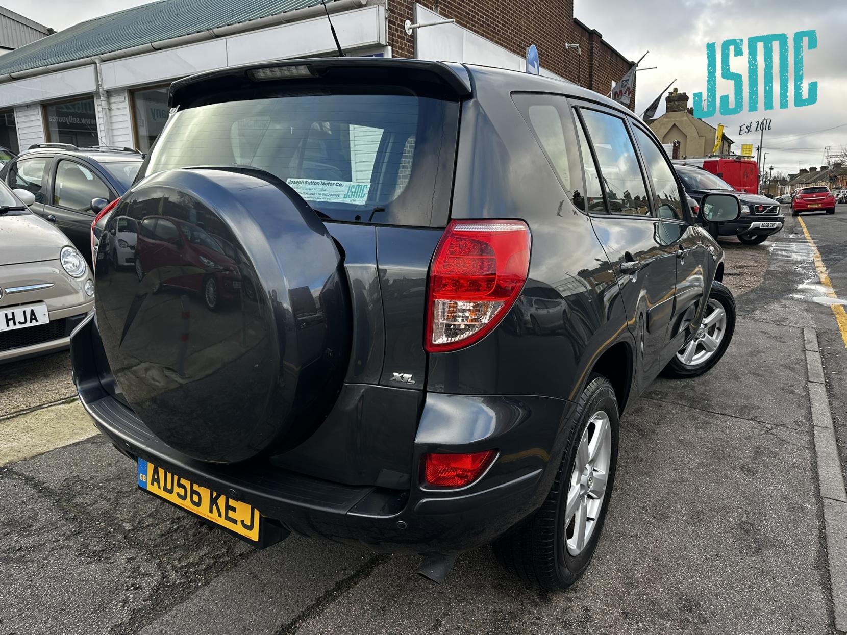 Toyota RAV4 2.0 XT5 SUV 5dr Petrol Manual 4WD (209 g/km, 150 bhp)
