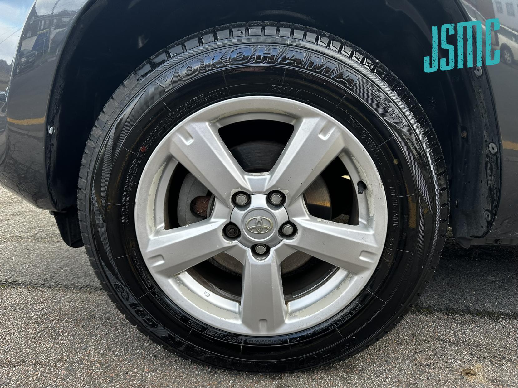 Toyota RAV4 2.0 XT5 SUV 5dr Petrol Manual 4WD (209 g/km, 150 bhp)