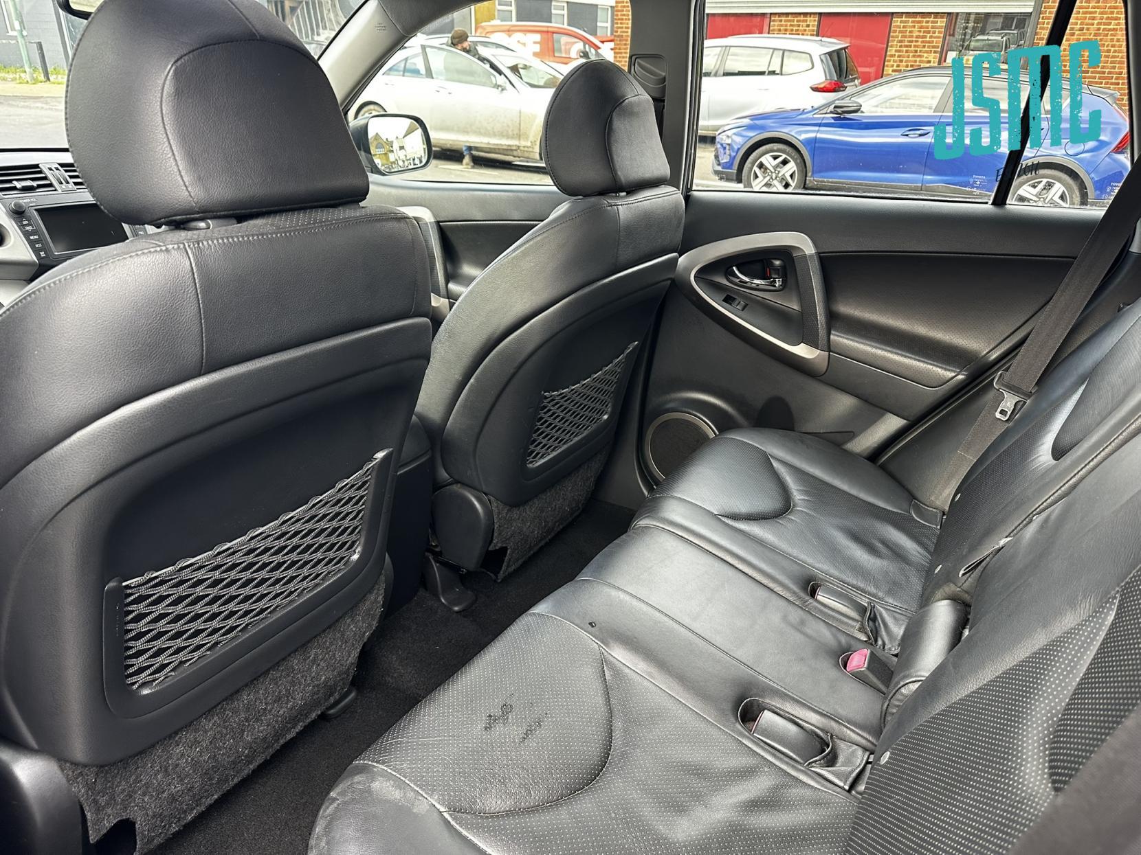 Toyota RAV4 2.0 XT5 SUV 5dr Petrol Manual 4WD (209 g/km, 150 bhp)