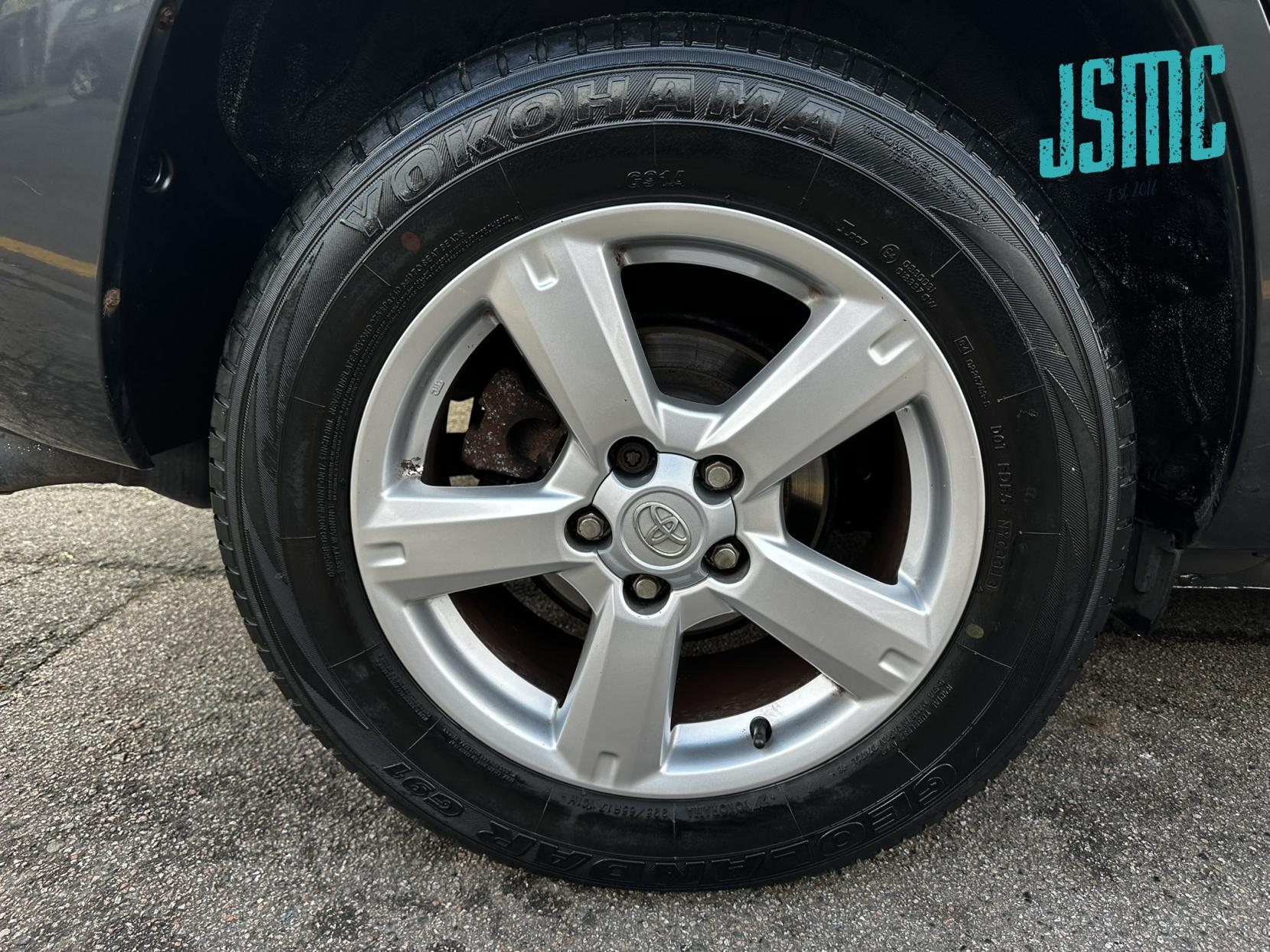 Toyota RAV4 2.0 XT5 SUV 5dr Petrol Manual 4WD (209 g/km, 150 bhp)