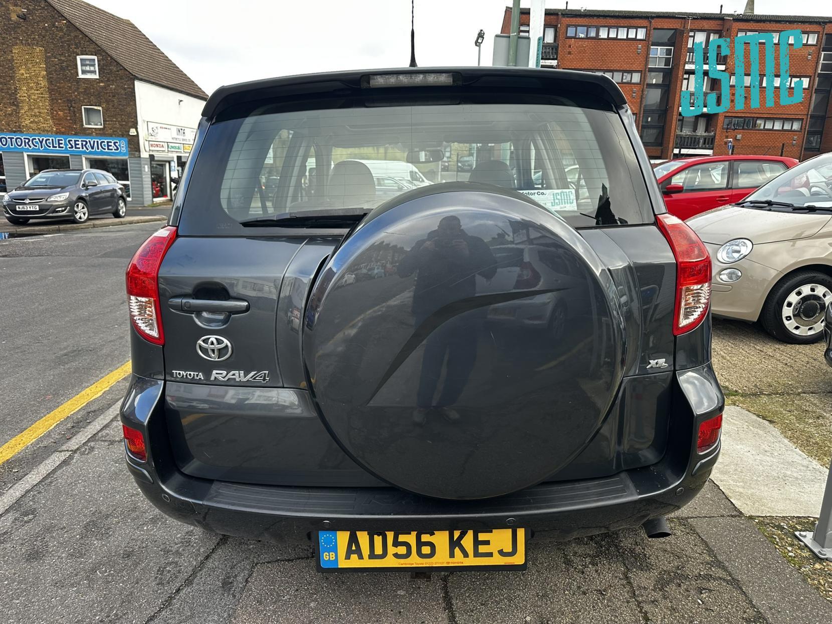 Toyota RAV4 2.0 XT5 SUV 5dr Petrol Manual 4WD (209 g/km, 150 bhp)