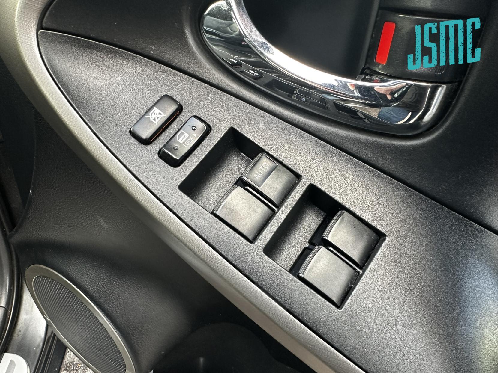 Toyota RAV4 2.0 XT5 SUV 5dr Petrol Manual 4WD (209 g/km, 150 bhp)