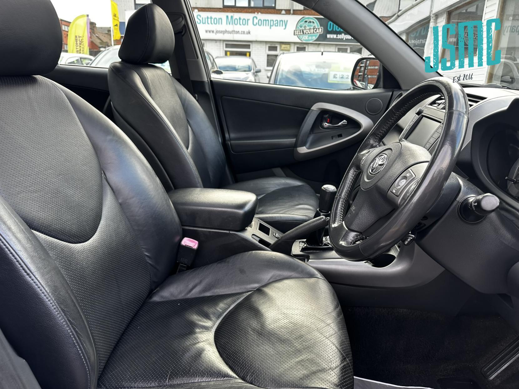 Toyota RAV4 2.0 XT5 SUV 5dr Petrol Manual 4WD (209 g/km, 150 bhp)