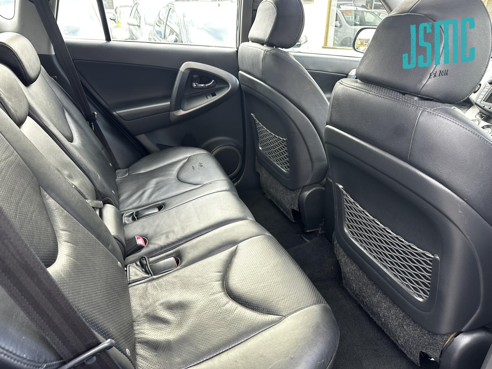 Toyota RAV4 2.0 XT5 SUV 5dr Petrol Manual 4WD (209 g/km, 150 bhp)