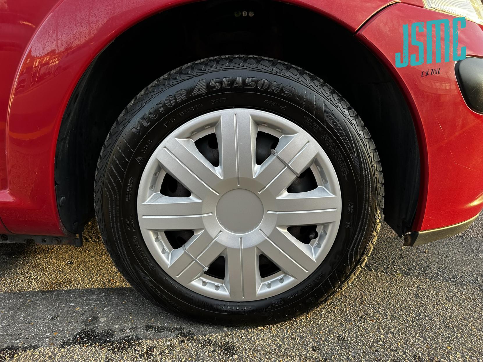 Citroen C3 1.4i Cool Hatchback 5dr Petrol Manual (145 g/km, 72 bhp)