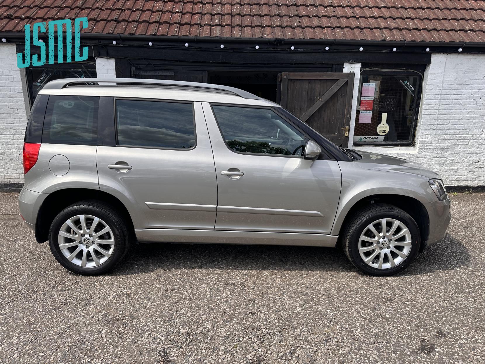 Skoda Yeti 1.2 TSI Elegance SUV 5dr Petrol DSG Euro 5 (105 ps)