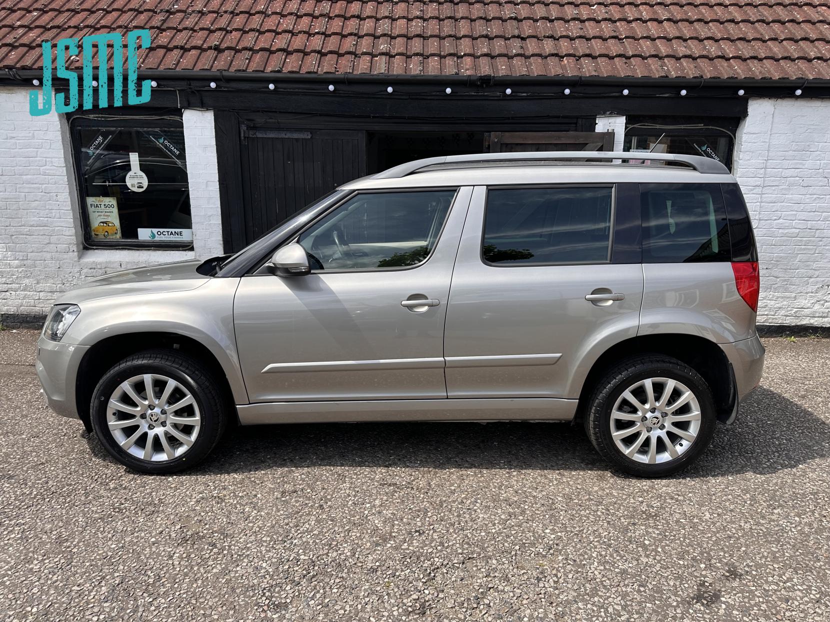 Skoda Yeti 1.2 TSI Elegance SUV 5dr Petrol DSG Euro 5 (105 ps)