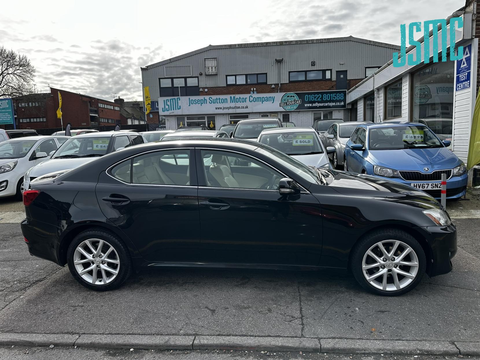 Lexus IS 2.2 200d Advance Saloon 4dr Diesel Manual Euro 5 (150 ps)