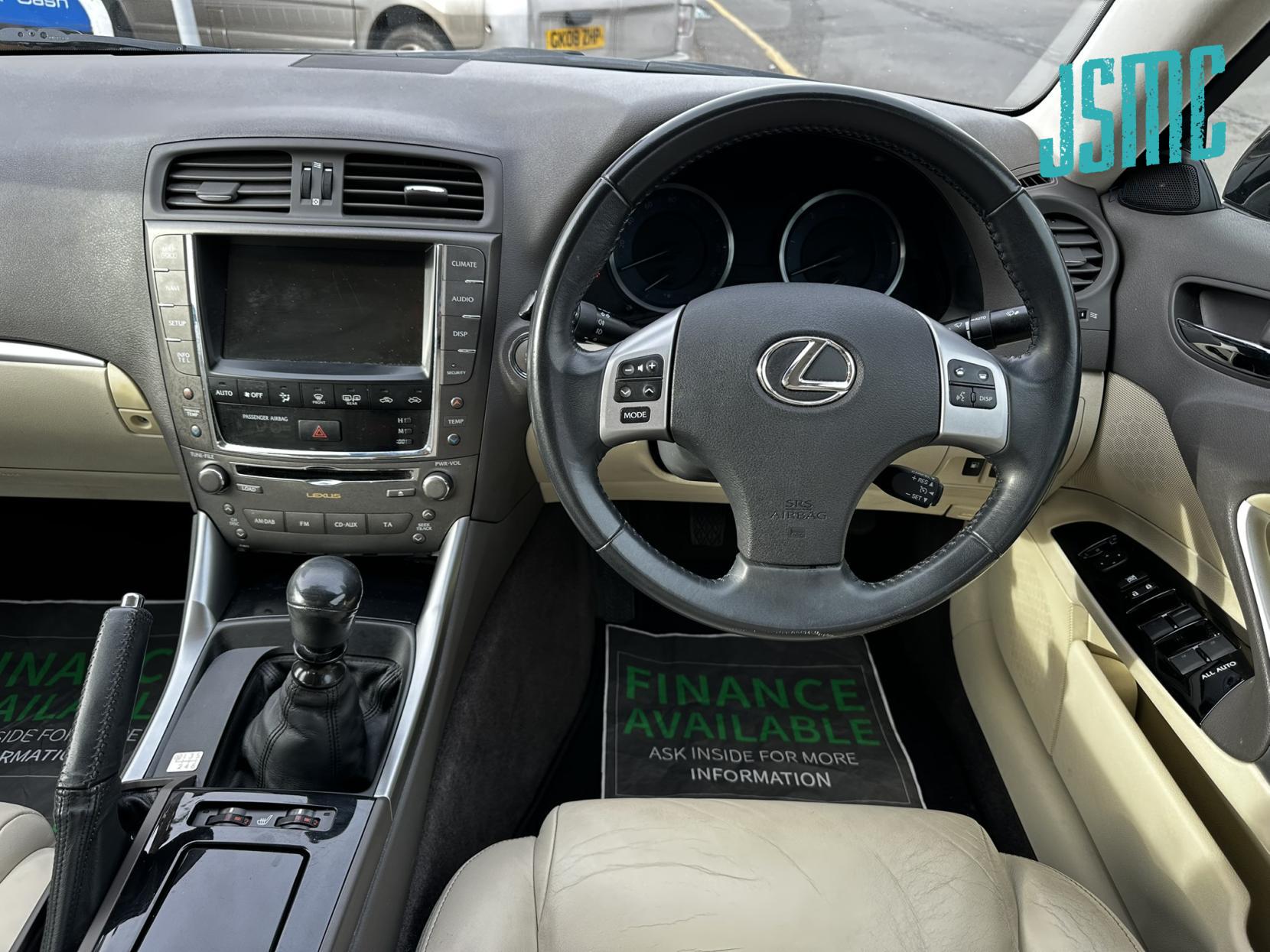 Lexus IS 2.2 200d Advance Saloon 4dr Diesel Manual Euro 5 (150 ps)