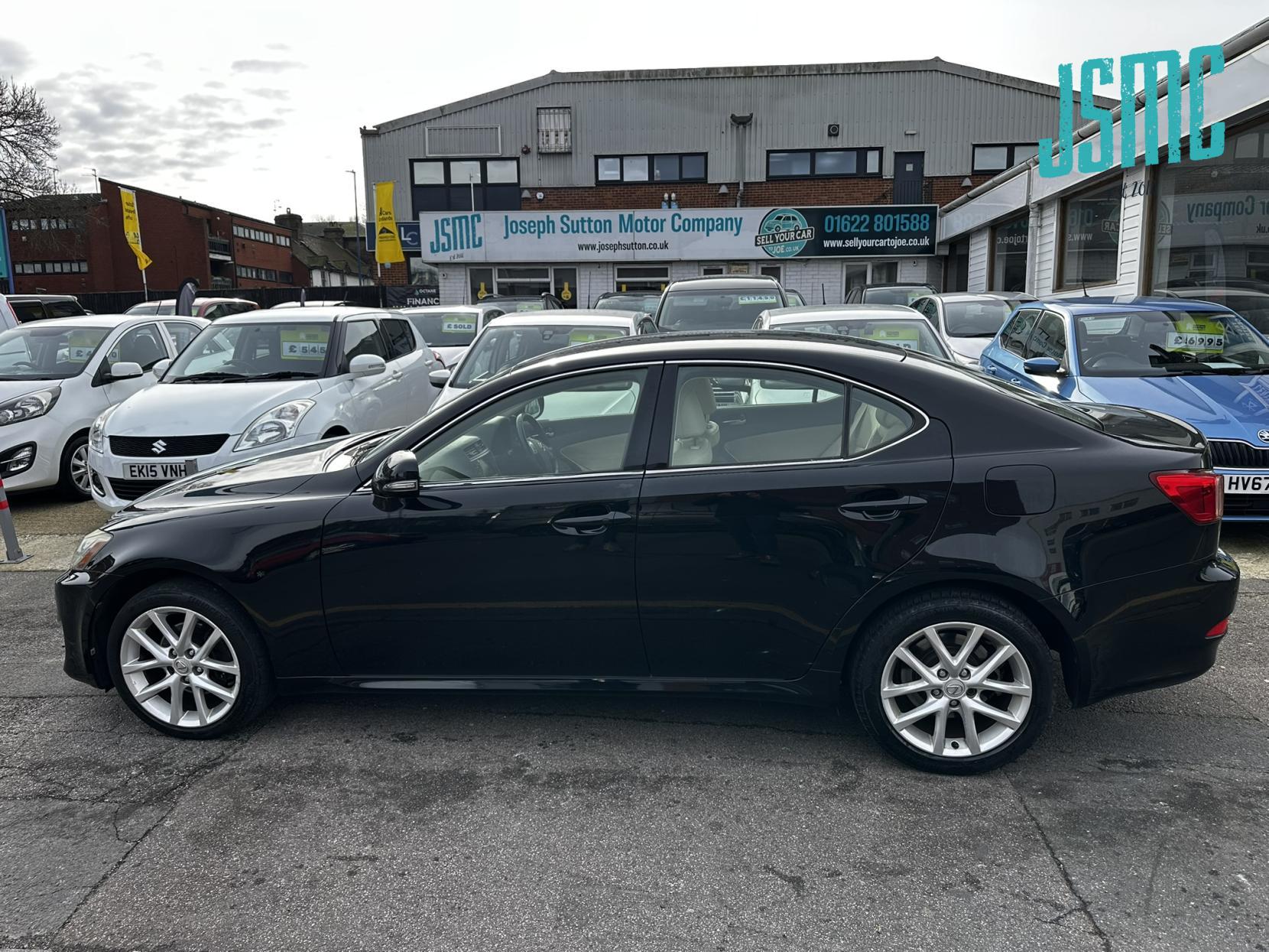 Lexus IS 2.2 200d Advance Saloon 4dr Diesel Manual Euro 5 (150 ps)