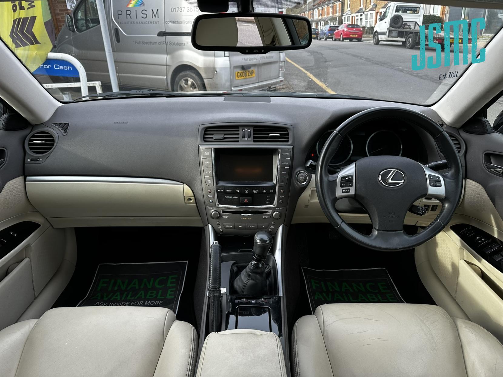 Lexus IS 2.2 200d Advance Saloon 4dr Diesel Manual Euro 5 (150 ps)