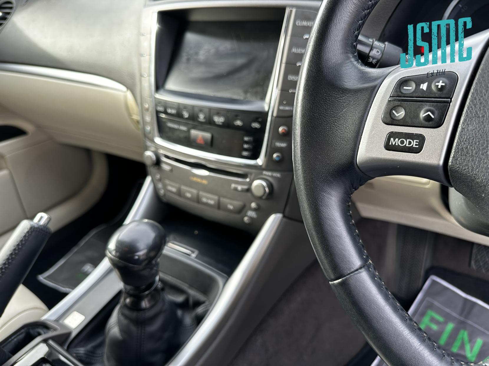 Lexus IS 2.2 200d Advance Saloon 4dr Diesel Manual Euro 5 (150 ps)