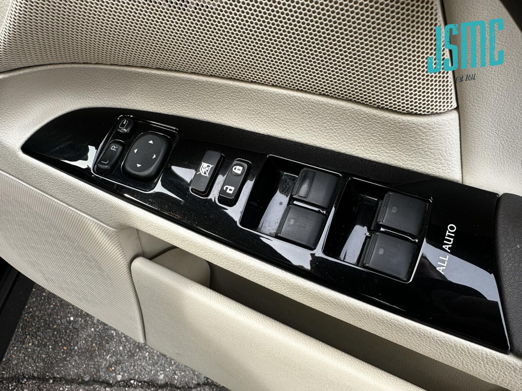 Lexus IS 2.2 200d Advance Saloon 4dr Diesel Manual Euro 5 (150 ps)