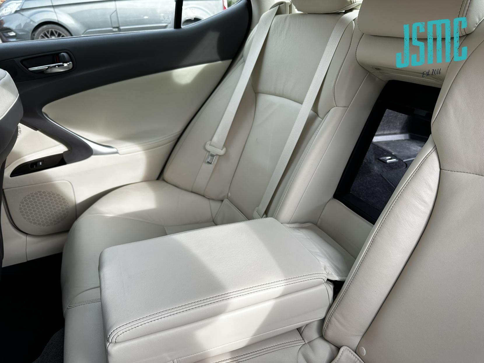 Lexus IS 2.2 200d Advance Saloon 4dr Diesel Manual Euro 5 (150 ps)