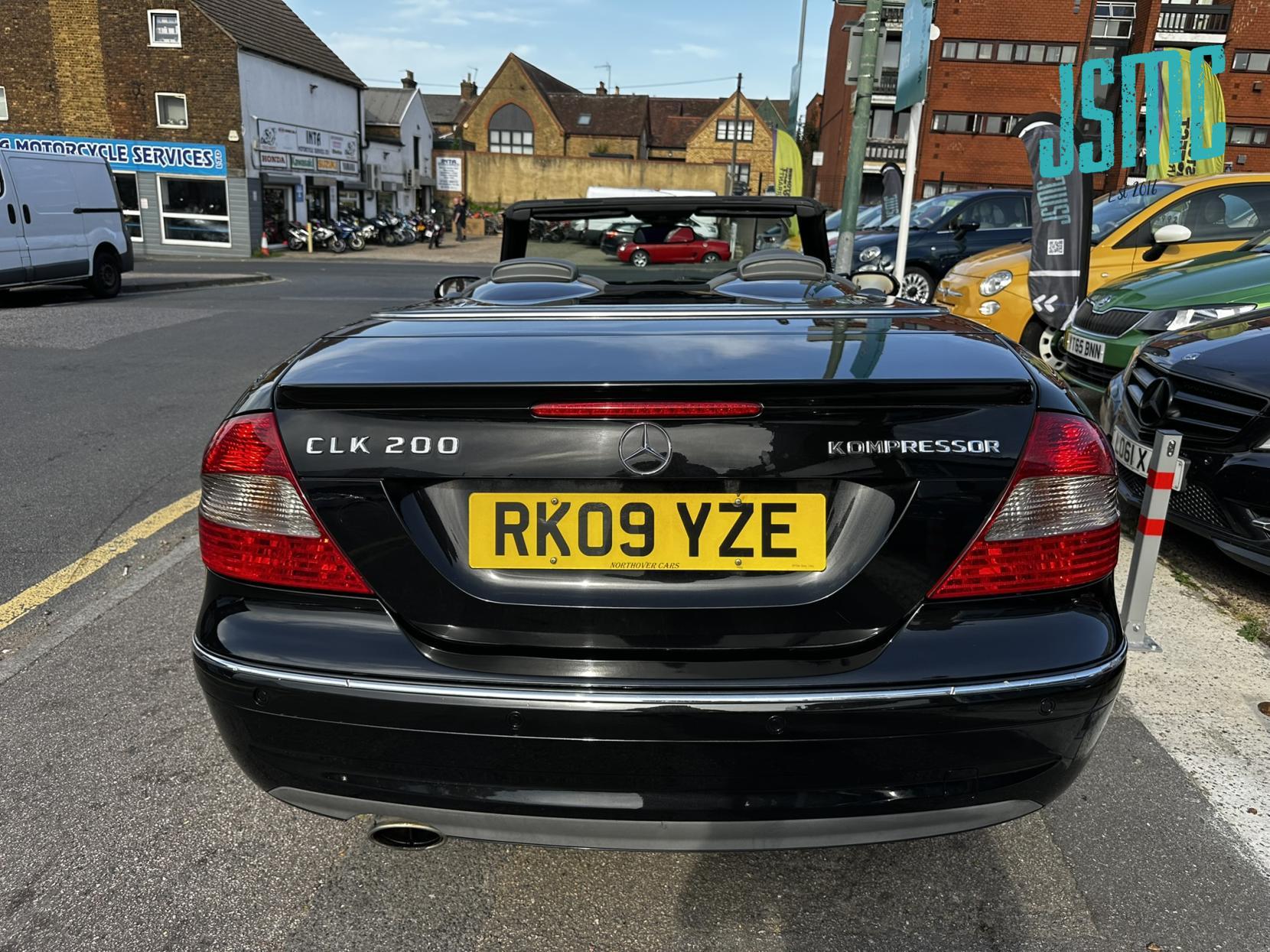 Mercedes-Benz CLK 1.8 CLK200 Kompressor Sport Cabriolet 2dr Petrol Automatic (214 g/km, 184 bhp)
