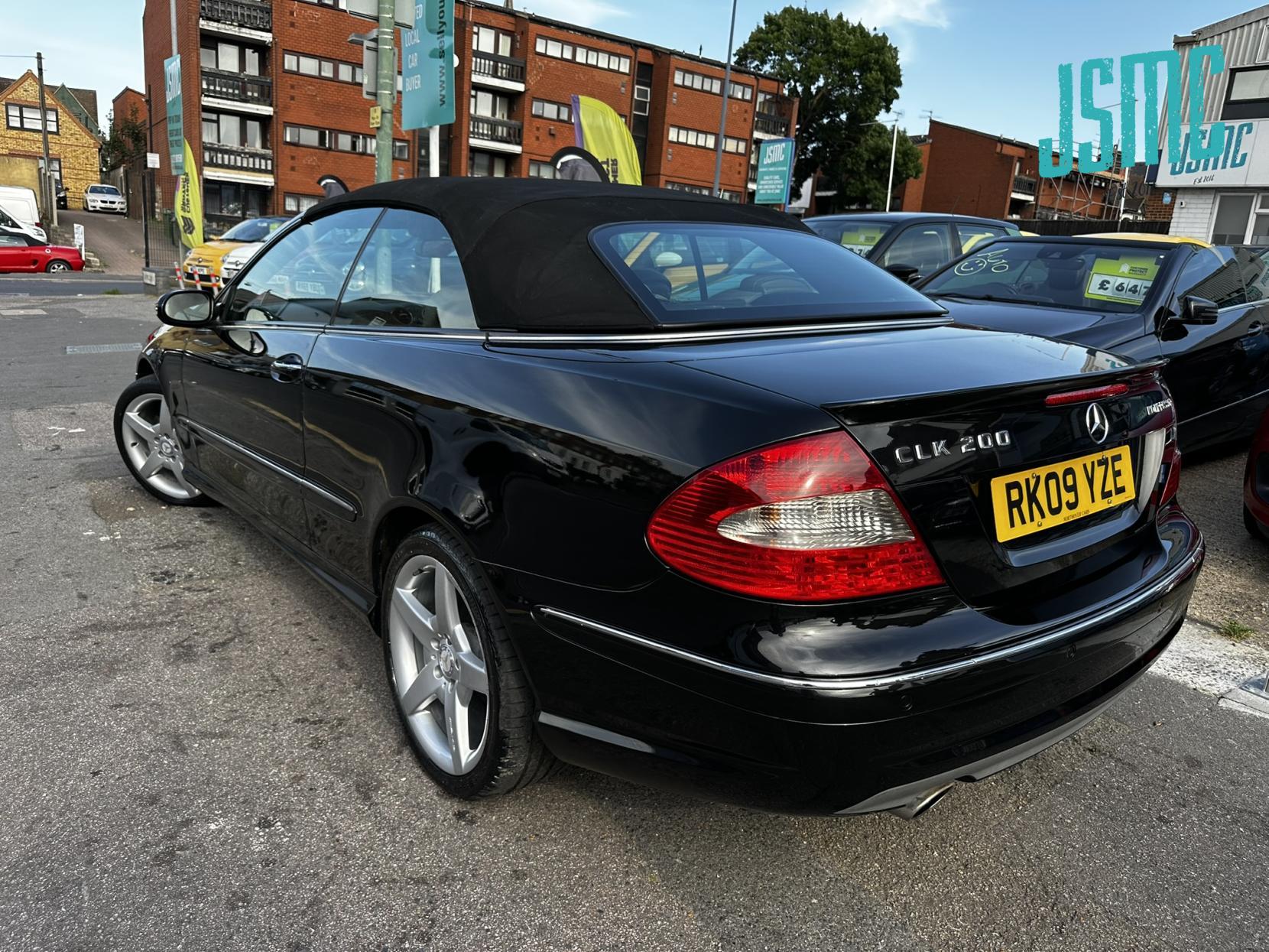 Mercedes-Benz CLK 1.8 CLK200 Kompressor Sport Cabriolet 2dr Petrol Automatic (214 g/km, 184 bhp)